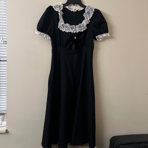 BSEVENI Puff Short Sleeve Lace Trim Midi A-Line Dress Size S/M - Picture 2 of 3